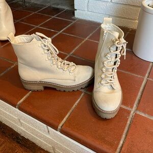Universal Thread Light Tan Combat Boots